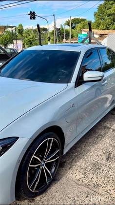 BMW 330e 2.0 16V TURBO HÍBRIDO M SPORT AUTOMÁTICO